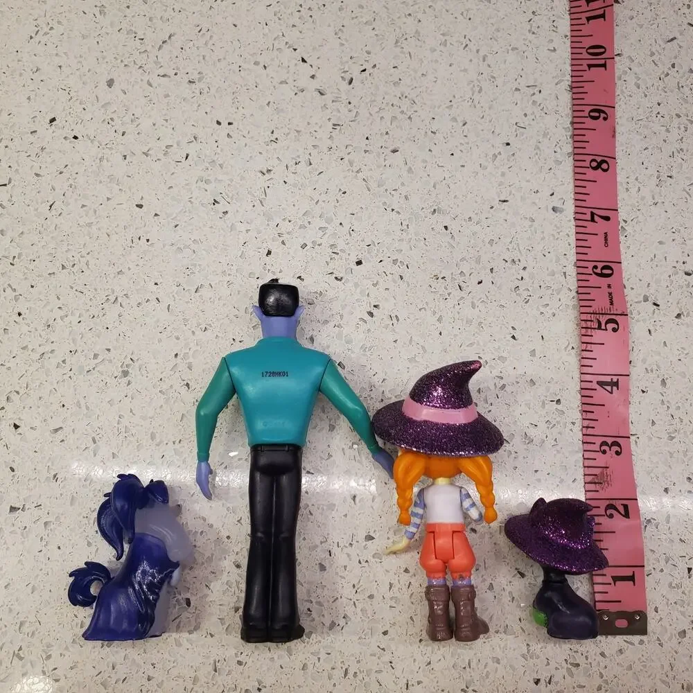 Disney Junior Vampirina Fangtastic Friends Set Boris Phoebe